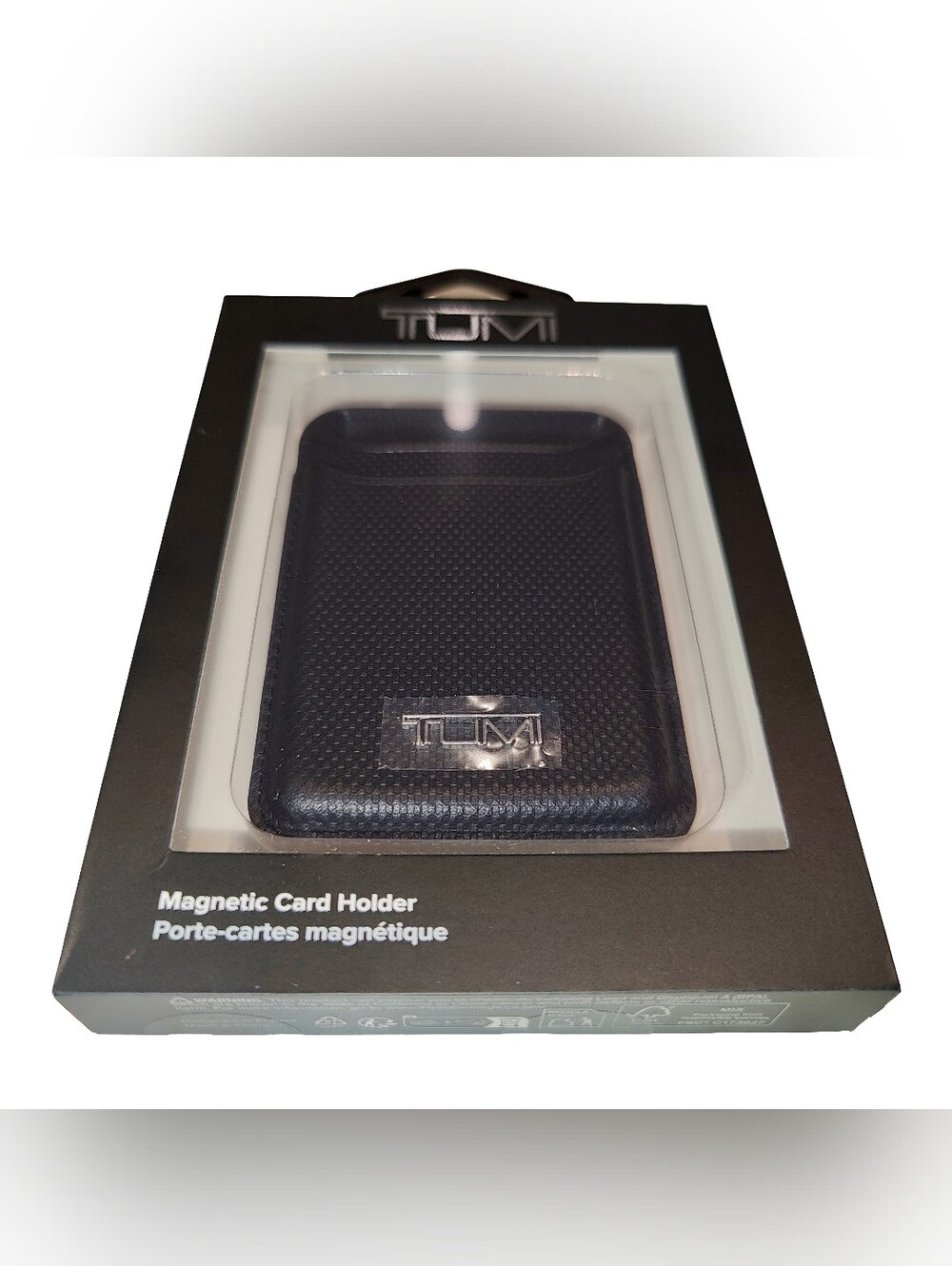 NWT Tumi Magnetic Mag Safe Card Holder (Black)